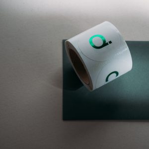 Folie etiketten met eigen tekst of logo